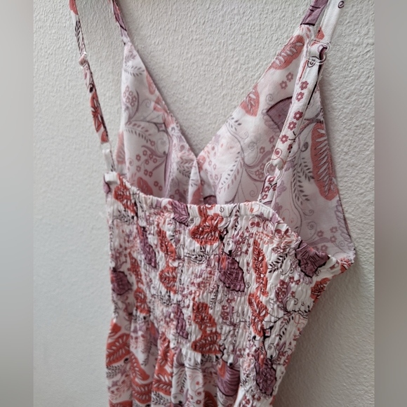 NWOT Hawaiian coral & white floral print smocked rayon dress size Medium - Picture 4 of 6